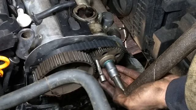 Замена ремня грм и сальников распредвала и коленвала на Golf 4 AXP 1.4 16V Golf 4 смотреть онлайн