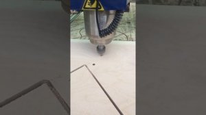 Режем фанеру