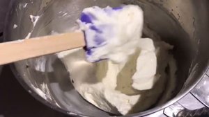 Сливочно сырный крем/Whipped Cream Cheese Frosting
