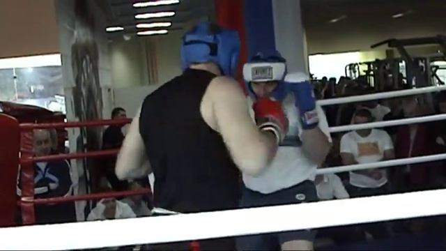 Межклубный турнир по боксу Powerhouse Gym Часть 1.VOB смотреть онлайн