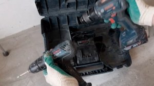 Bosch gsr 18v-50 огромный  L кейс...