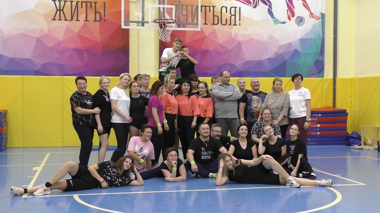 Современный флешмоб 2022. Победитель по баскетболу. Школа 14 соревнования. Школа 14 коломна. Школа 14 воронеж.