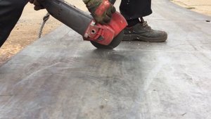 Как порезать лист 8мм, болгаркой.