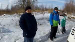 Буран 4Т отдыхает. Сделал сам. На рыбалке не парюсь.