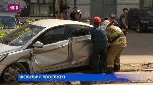 Трамвай протаранил легковушку в Нижнем Новгороде