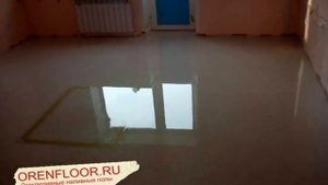 Наливной пол в доме. Глянцевый наливной пол с чипсами и блестками