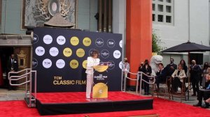 Lily Tomlin Hand and Footprint Ceremony (2022 TCM Classic Film Festival)