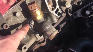 Какая очередь болтов должна быть при закручивание гбц Ауди 100 2.3