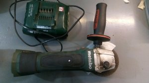 обзор аккумуляторной ушм (болгарки).Metabo.