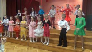 Ансамбль 1 - ых классов. Песня "Черепашонок".