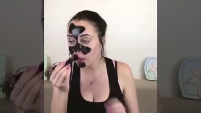 Чёрная маска от угрей и черных точек ( BLACK MASK ) смотреть онлайн