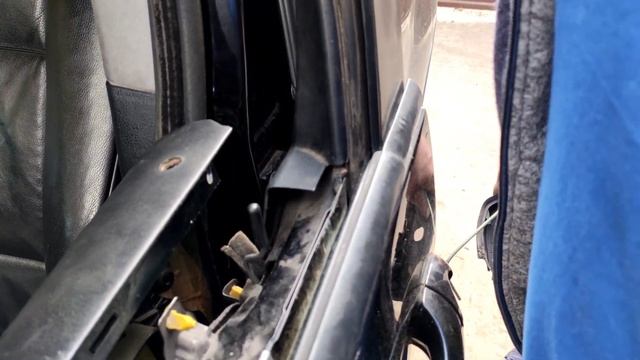 Как открыть заклинившую дверь bmw x5 e53 смотреть онлайн