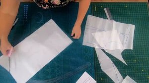 Новогоднее платье своими руками. Как смоделировать и раскроить элегантное вечернее платье.mp4