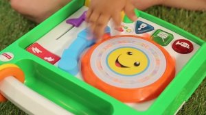 Fisher-Price Музыкальный проигрыватель (рус.-англ.) FBM60