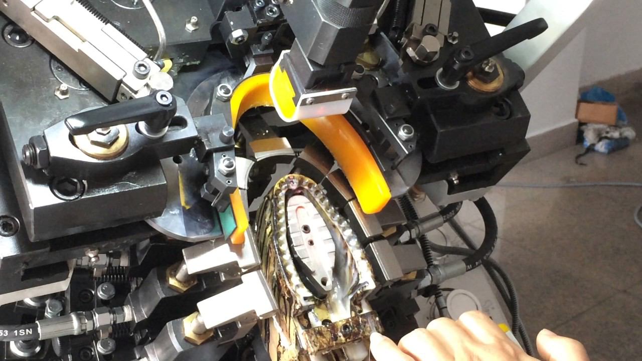 Настройки и регулировки машины затяжки носочной части D687E. Затяжная машина.