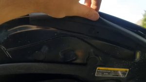 Установка дополнительных уплотнителей капота на Toyota Venza