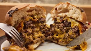 Лучший бургер Teppanyaki из Wagyu в Японии - 6-е место в мировом конкурсе.