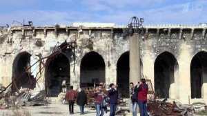 В Алеппо рождественская служба прошла в разрушенной боевиками Великой мечети Омейядов