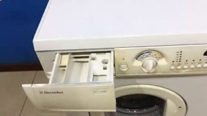 Стиральная машина Electrolux EWS1046
