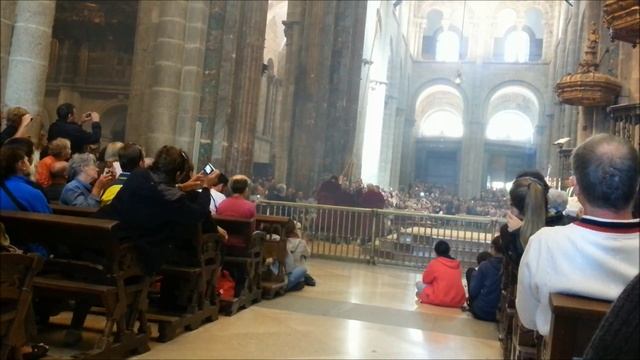 Воскресная месса в соборе Сантьяго де Компостела смотреть онлайн
