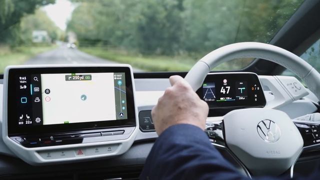 Robert, Kryten & The ID.3 Voice Control | SUBSCRIBE to Fully Charged PLUS смотреть онлайн