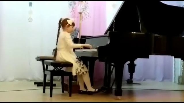 Д.Шостакович  Танец-скакалка. Исполняет Ариана Петухова,9 лет,         3 музыкальной школы.