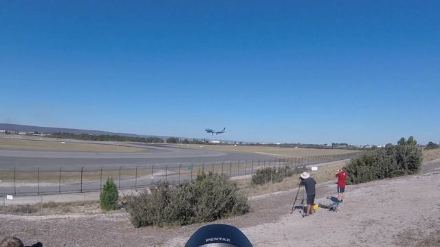 Etihad Airways Airbus A330 MANCHESTER FC Landing at Perth Airport смотреть онлайн