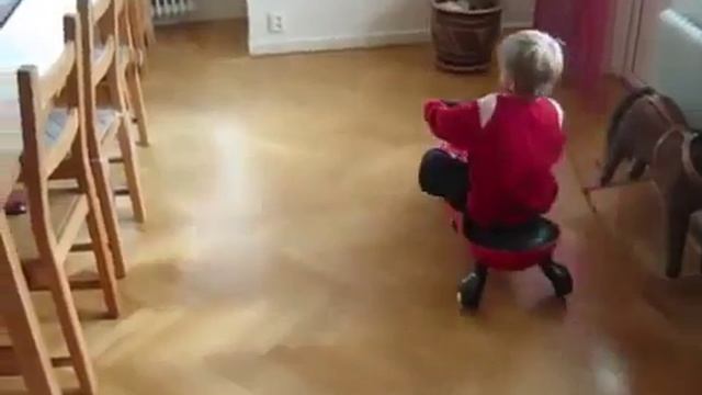 Детский Smart car Kidigio. смотреть онлайн