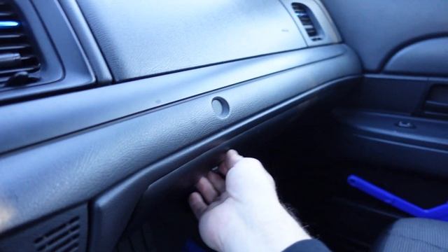 2007 CROWN VICTORIA POLICE INTERCEPTOR FULL REVIEW смотреть онлайн