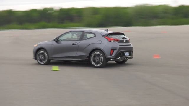 2019 Hyundai Veloster Acceleration test 0-100kmh ( 0-60mph ) | Review part 2/2 смотреть онлайн