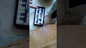 синтезатор на телефоне