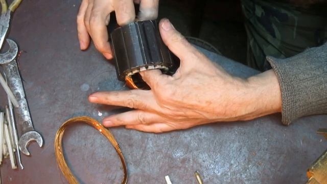 Перемотка асинхронного моторчика. смотреть онлайн