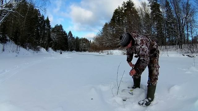 ✔️ ПРОВЕРИЛ УТРОМ ЖЕРЛИЦЫ И НЕ ОЖИДАЛ ТАКОГО Хищник ловился в каждой лунке смотреть онлайн