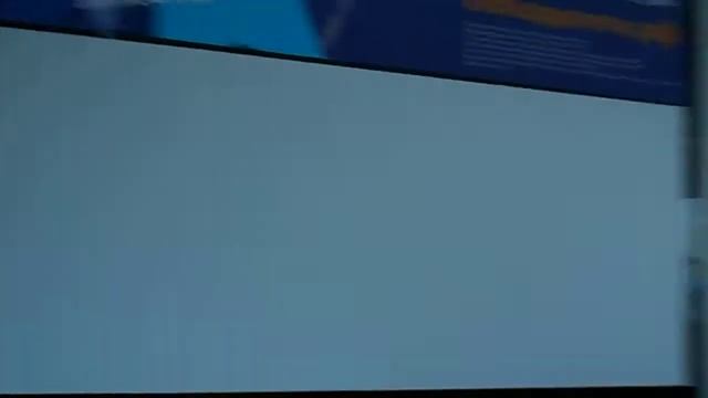 автобус идёт по дамбе через финский залив смотреть онлайн