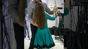 01 - Аня Драгу танцует с папой