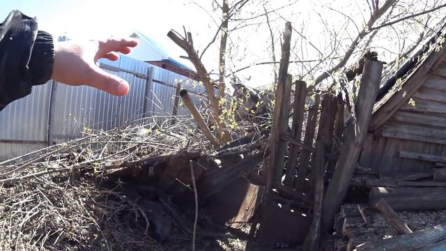 Расчищаю деревенский участок от хлама и металлолома! смотреть онлайн