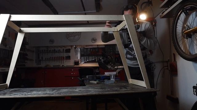 СТОЛ ИЗ ФАНЕРЫ СВОИМИ РУКАМИ — ПРОСТО И КРАСИВО! смотреть онлайн