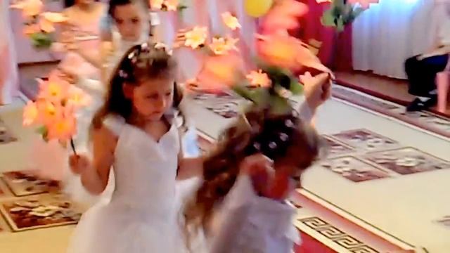 танец "мама и дочка" смотреть онлайн