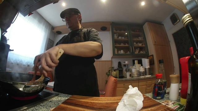 Азиатска паста с вок зеленчуци и свинско конрафиле смотреть онлайн