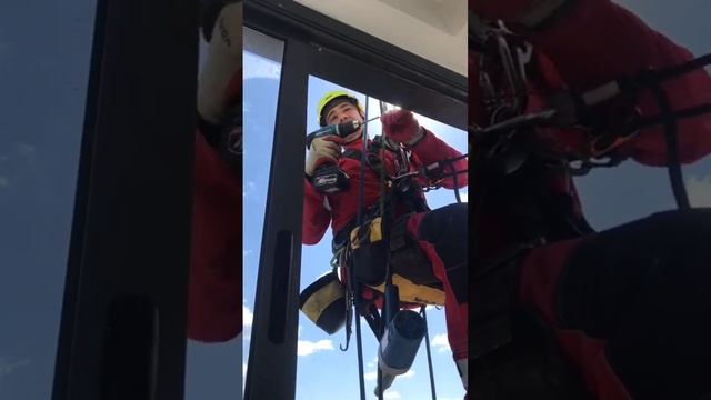 МСК ПРОМТЕХАЛЬП?+74956418848 услуги высотного монтажа методом промальпинизма #фасадныеработы