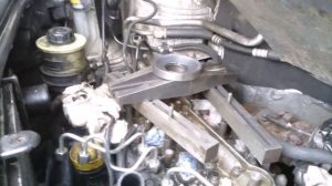 Вот так мы достаем форсунки  с Вивар и трафиков 2,0 DCI (Trafik m9r)