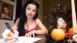 Дура пишет письмо деду морозу))