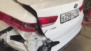 РАЗДОЛБАЛИ АРЕНДНЫЙ АВТОМОБИЛЬ.КУЗОВНОЙ РЕМОНТ "ЗАДКА"  НА  КИА  ОПТИМА.  ЧТО ПОД ЛАКОМ. Саня Мак.