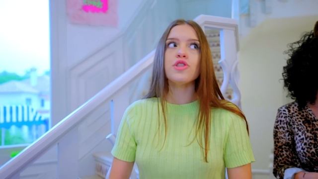 ДЕВОЧКИ ПОДРУЖКИ ПОПАЛИСЬ НА ОБМАНЕ? ДИАНА НЕ ЗНАЕТ КА ПРОСТИТЬ ТАКИХ ПОДРУГ!!! смотреть онлайн