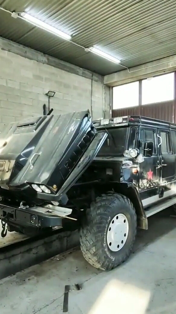 Самодельный мега внедорожник Aleks созданный на базе Газ 66 с американскими двигателем V8 #shorts смотреть онлайн