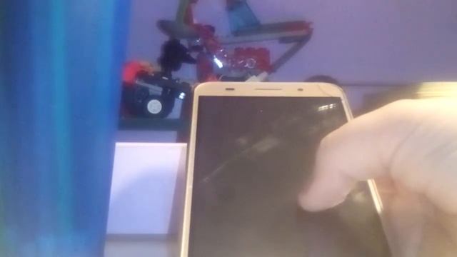 Нашёл телефон на улице ЖЕСТЬ!!! смотреть онлайн