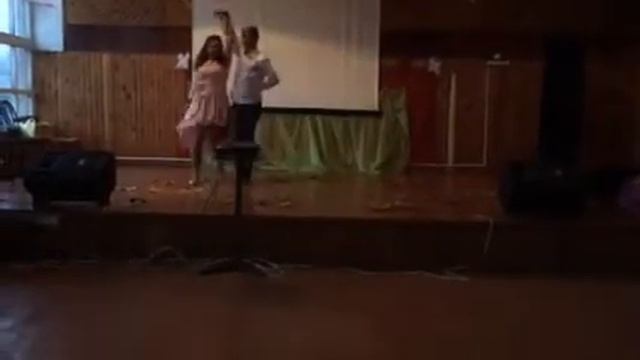 Очень красивый вальс. Легкий вальс. Вальс на осенний бал смотреть онлайн