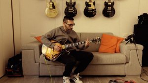 Roland JC-22 and different kinds of Guitar: Solid/Semi/Hollow body