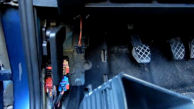 VW Golf 7 fuse box diagram смотреть онлайн