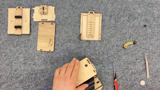 Jollylook Pinhole SQUARE  The Instant Film Camera DIY Kit смотреть онлайн